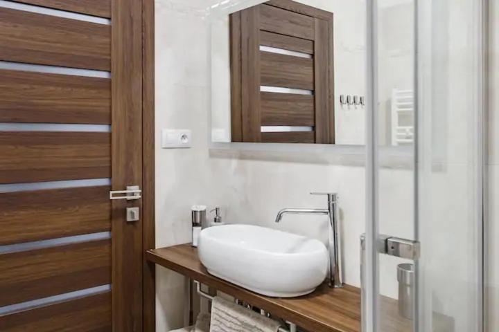 Luxury At Centre Andel! * Praha